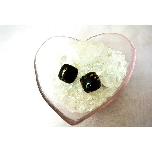 琥珀 コハク グリーンアンバー ピアス 耳飾り 四角型 アクセサリー