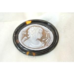 べっ甲 カメオ ベルニーチェ作 ブローチ K18 長寿 縁起物 : 横浜中華街