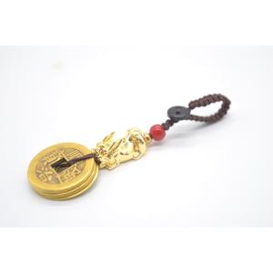 【メール便OK】 貔貅 ヒキュウ ボタン式ストラップ 金メッキ 五帝銭 ミニチュアサイズ