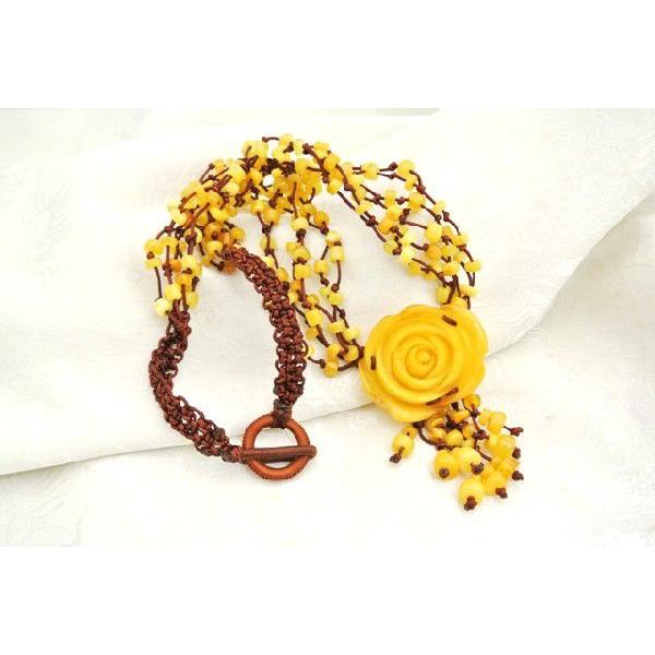 琥珀 コハク アンバー ネックレス 首飾り ミルキーアンバー 花彫り 中国結び