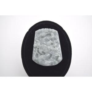 龍彫りプレート ペンダントヘッド ジェイド 翡翠 パワーストーン 天然石パーツ 5cm