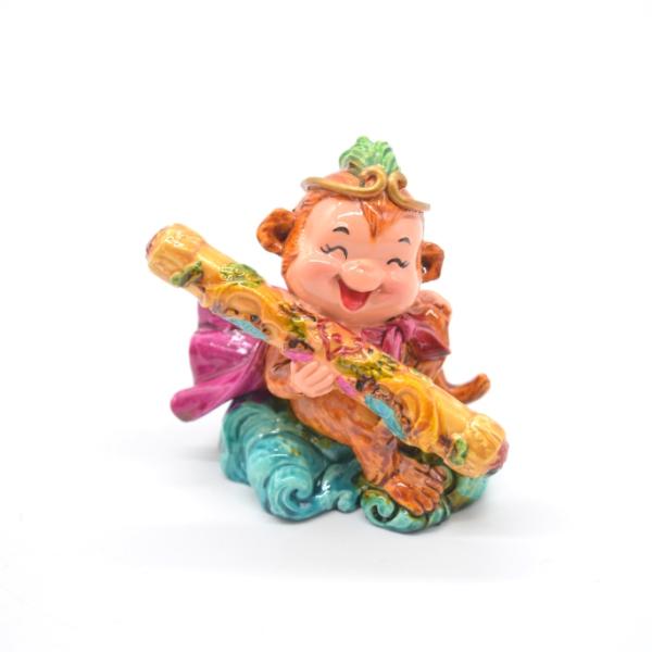 孫悟空 猿 カラフル 如意棒 難が去る オレンジ色 樹脂製置物 夫婦円満 幸運 安産