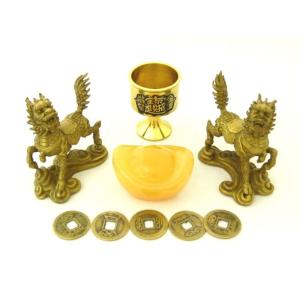 麒麟 置物 ペア 銅杯 元宝 古銭 財運 家庭円...の商品画像