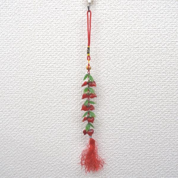 【メール便OK】 とうがらし 唐辛子ハート形 根付け 吊るし物雑貨 赤 ガラス製 魔除け 30cm