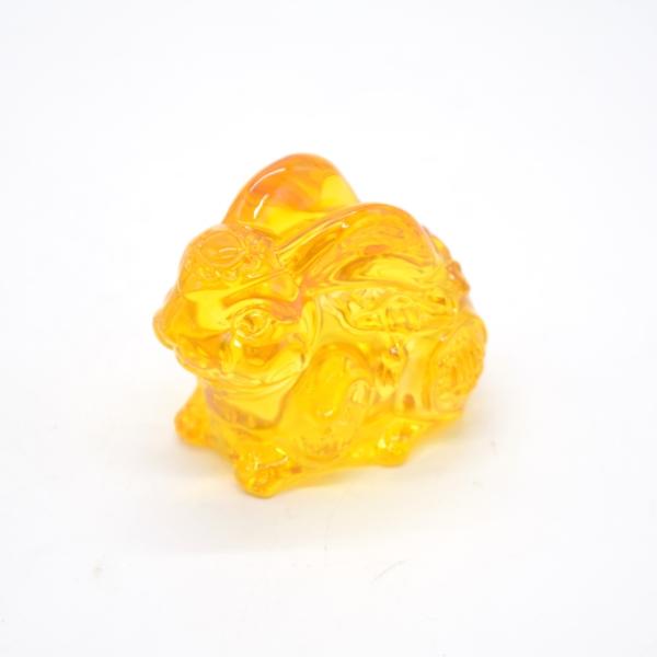 うさぎ 卯 兎 黄色 半透明 樹脂製置物 5cm 中