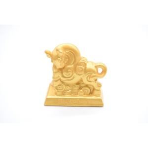 牛 丑 うし 樹脂製置物 台座付き 古銭 艶消し 金色 コンパクトサイズ 6cm