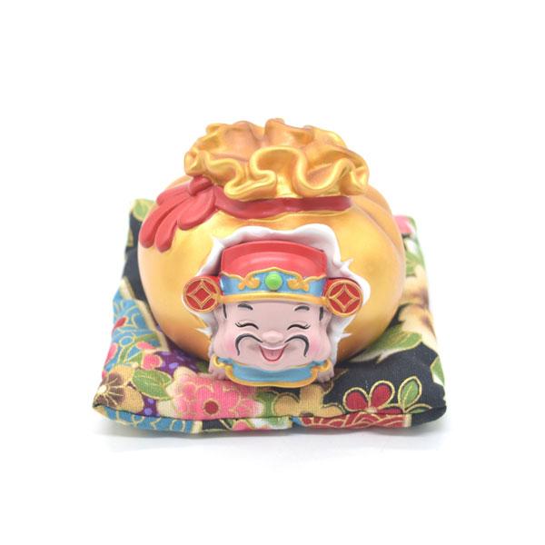 巾着に入った財神 置物 座布団付き 樹脂製 6cm フルカラー彩色