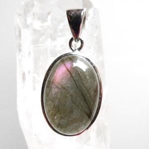 SA マダガスカル産 ラブラドライト シルバー ペンダントヘッド パワーストーン シラーが美しい！マダガスカル産ピンクラブラドライト・Oval型