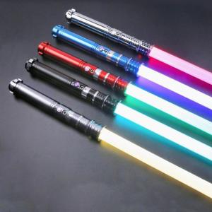 AAAZM【2026ギフト】ライトセーバー 高級 音 光る剣 武士道 RGB/LED