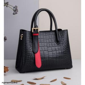 新作 レディースバッグ 本革トートバッグ ショルダーバッグ　ハンドバッグ　バック　通勤通学 収納たっぷり カバン　ビジネス　レザーバッグ