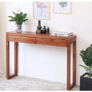 マホガニー調の色味がヴィンテージ感を出すシンプルコンソールテーブル
