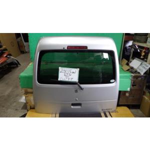 NV100クリッパー HBD-DR17V バックドア リアゲート 26U M213 90100