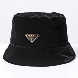 【人気】PRADA ニット帽　ロゴ　ブラック　三角　プレート PRADA プラダ ニット帽 UMD446 三角ロゴ RFIDモデル ウール 大きい