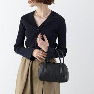 【美品】AULENTTI オウレンティ 2WAYスクエアボストン AULENTTI ボストンバッグ AULENTTI/レザー2WAYスクエアボストン