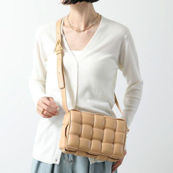 BOTTEGA VENETA ボッテガヴェネタ ショルダーバッグ パデッド CASSETTE カセッ...