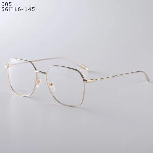 GUCCI グッチ メガネ GG1032O メ...の詳細画像1