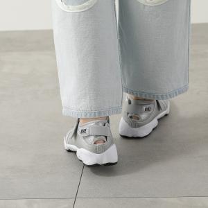 NIKE ナイキ スニーカー AIR RIFT...の詳細画像4