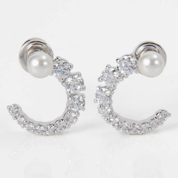 タイムセール スワロフスキー Swarovski ピアス レディース 5692260 Matrix