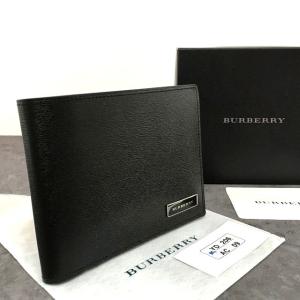 ☆送料無料☆ 未使用品 BURBERRY 二つ折り札入れ ブラック 箱付き 175｜s21company