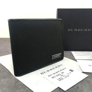 ☆送料無料☆ 未使用品 BURBERRY 二つ折り札入れ ナイロン ブラック 箱付き 197｜s21company