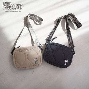PEANUTS ショルダーバッグ ポーチ レディース 40806 ピーナッツ スヌーピー SNOOPY 刺繍 キルティング 2WAY 軽量 小型 コンパクト フェス 旅行