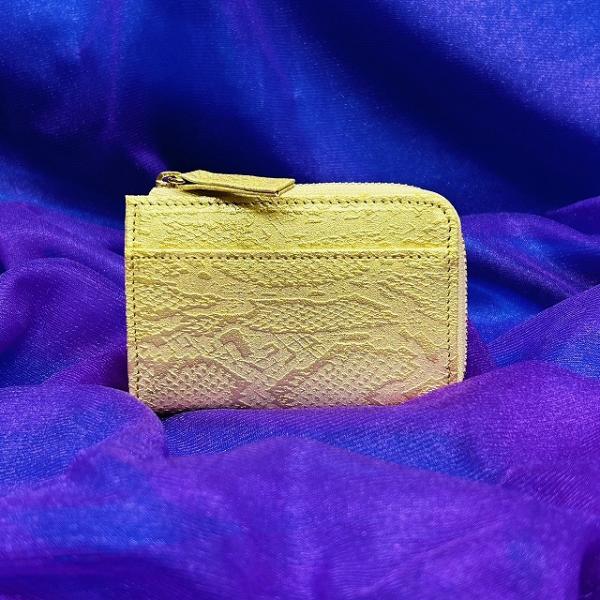 金の錦蛇柄カードが入るミニ財布