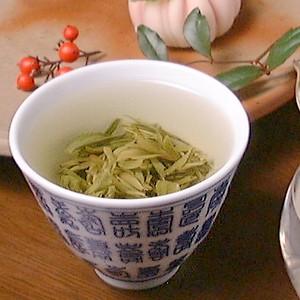 緑茶 明前西湖龍井茶20g　ろんじんちゃ せいころんじん 中国緑茶