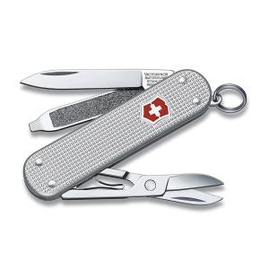 ビクトリノックス ナイフ Victorinox クラシック SD ALOX 58mm #0.6221.26 マルチツール マルチナイフアウトドア 十徳ナイフ スイス 薄い 計量 キーホルダー｜sakai-fukui