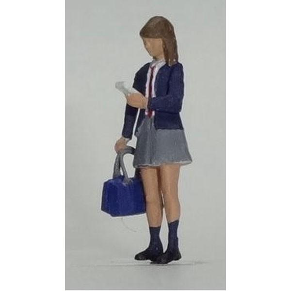高校生　女子（現代版・スマートフォン）　：Kt工房　塗装済完成品　HO(1/80)　A03H-80