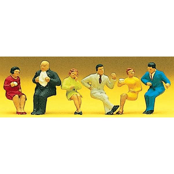 食事中の人々　：プライザー　塗装済完成品　HO(1/87)　10103