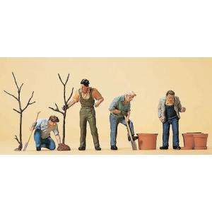 鉄道員（駅員と乗客など） 120体セット ：プライザー 未塗装