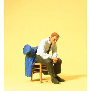 近代的な林業作業員（1） ：プライザー 塗装済完成品 1/22.5スケール