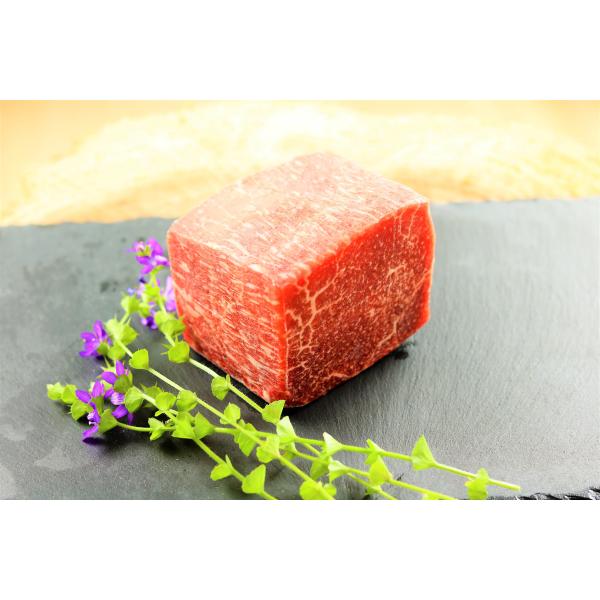 ローストビーフ用ブロック肉(モモ) 300ｇ 国産黒毛和牛×グラスフェッドビーフ 国産飼料のみで飼育...