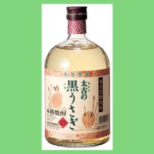 【古酒ならではのまろやかな喉ごし！】　弥生　太古の黒うさぎ　長期貯蔵　黒糖焼酎　25度　720ml(...