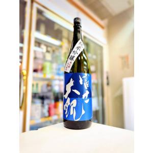 大観　純米吟醸青ラベル1800ml