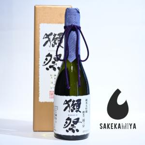 獺祭 だっさい 純米大吟醸 磨き二割三分 紙箱入り 720ml｜華やかな上立ち香｜蜂蜜のような甘みと長い余韻｜山口 獺祭【クール便発送】
