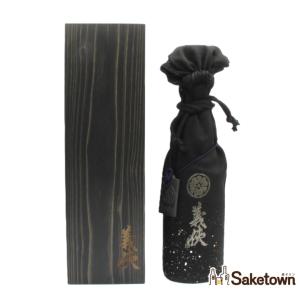 全国配送可能 山忠本家酒造 義侠 2001 純米大吟醸 20年熟成酒 日本酒  16-17% 720ml 木箱付き (2022年12月製造)