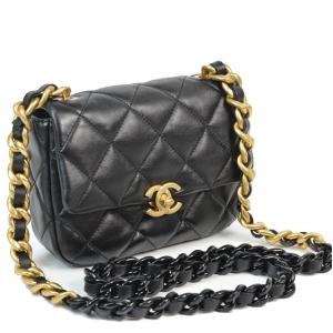 CHANEL（シャネル） ショルダーバッグ ハートチェーン AP4900