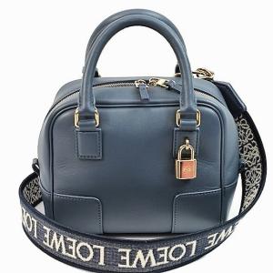 LOEWE（ロエベ） 極 美品 希少品 ヘリテージ ロゴ エンボス レザー 本
