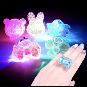 ゆめかわフラッシュリング 指輪 お祭り ピカピ...の詳細画像1