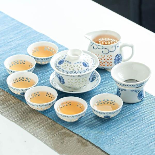 透かし模様で茶の色が見える玲瓏磁器 玲瓏磁 陶磁器 白磁 玲瓏 蓋碗 9点セット 太陽花宝瓶 茶器セ...