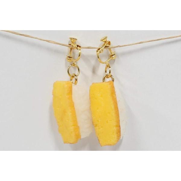 イヤリング（ゴールド） 食品サンプル (寿司玉子)