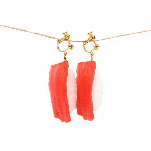 イヤリング（ゴールド） 食品サンプル (寿司まぐろ)