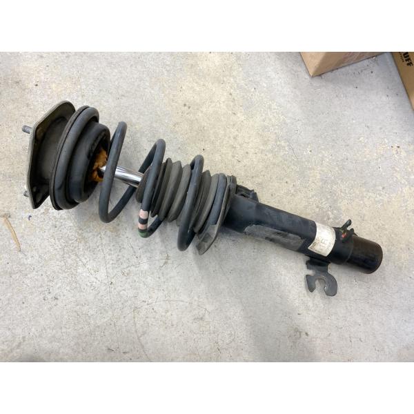 BMW MINI ミニクーパー クラブマン R55 右H ABA-ML16 純正 右 フロント スト...