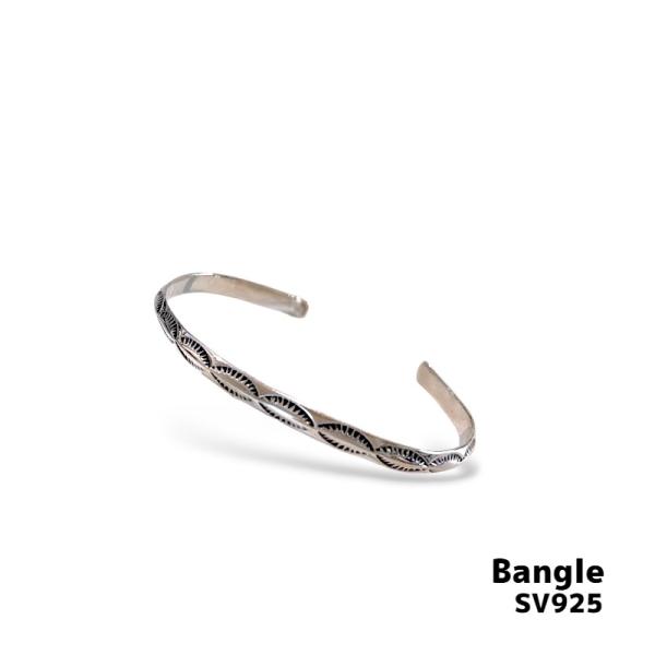 シルバー925 トライアングル シルバーバングル スタンプワーク B-1010 手首17.5cm
