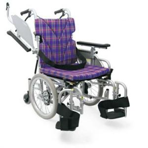 室内用六輪介助用車いす 低床こまわりくんシリーズ  KAK16-40B-LO ノーパンクタイヤ仕様