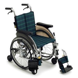 (ミキ) スキット5 SKT-5 車椅子 6輪車 自走式 スリム コンパクト ノーパンクタイヤ仕様  折りたたみ 耐荷重100kg MiKi｜sanai-kaigo2