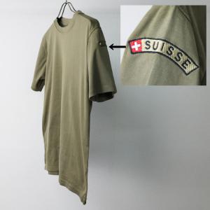 スイス軍. ワッペン付き ブラウンTシャツ《実物・USED》 SW サープラス ユーロ 軍モノ メンズ インナー カーキ 厚手 綿 コットン 100% エスアンドグラフ｜sandgraf