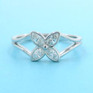 AHKAH（アーカー） K18 0.17ct ダイヤモンド ティナラインクロス