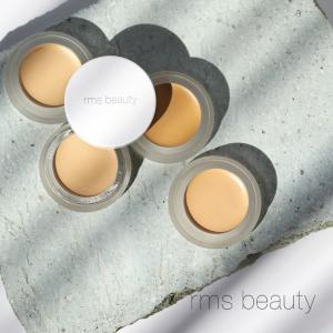 ハクアリード ホワイトニング＆モイスチャライジング エッセンシャル